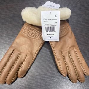 Women UGG leather gloves in size small